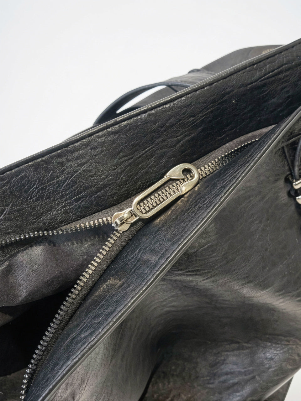 Elvire — Grand cabas sac à main de cours souple avec bandoulière - 10