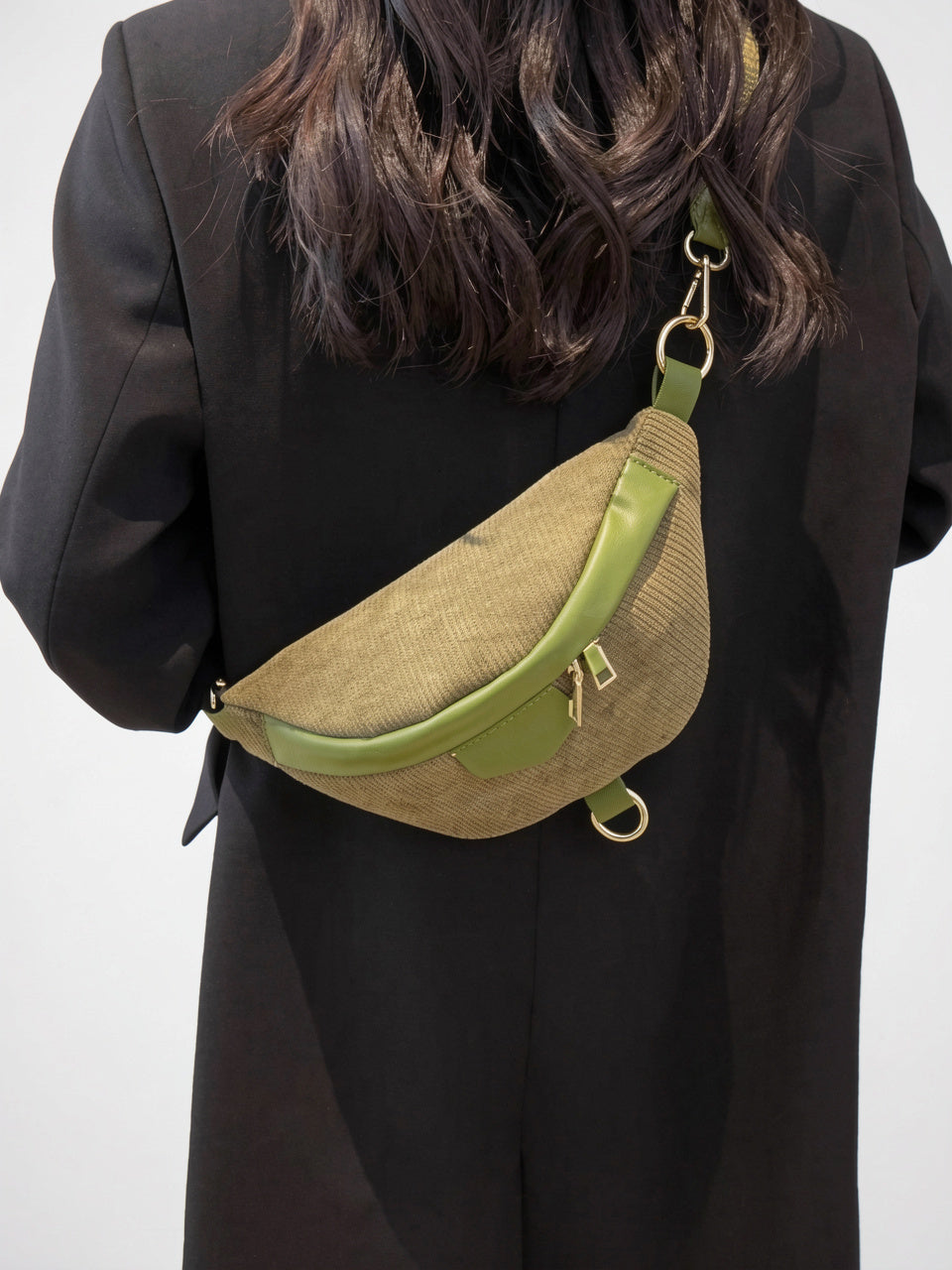 Léandra — Sac banane chic à bandoulière en velours côtelé - 12