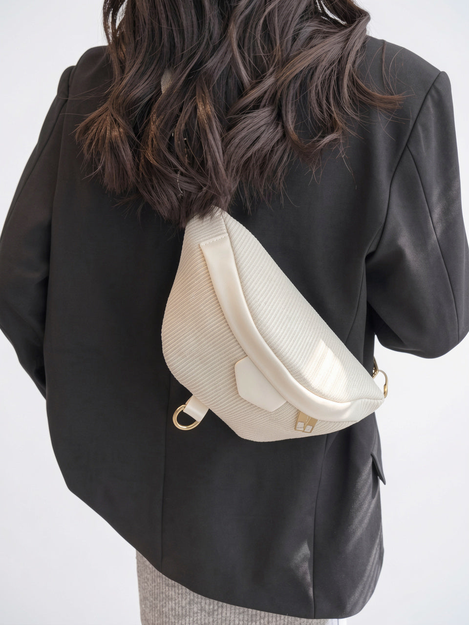 Léandra — Sac banane chic à bandoulière en velours côtelé - 16