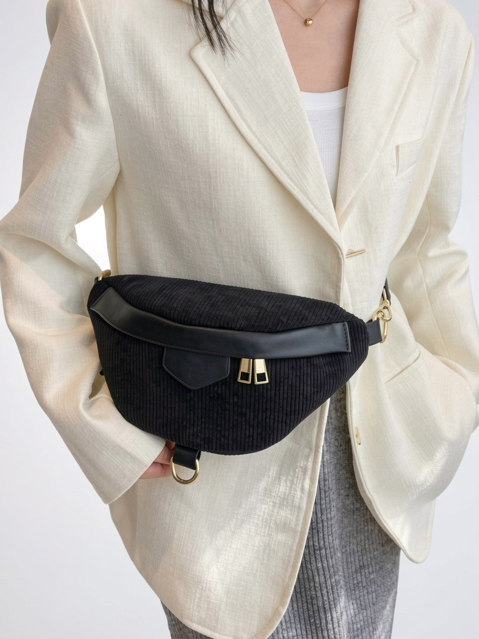 Léandra — Sac banane chic à bandoulière en velours côtelé - 3