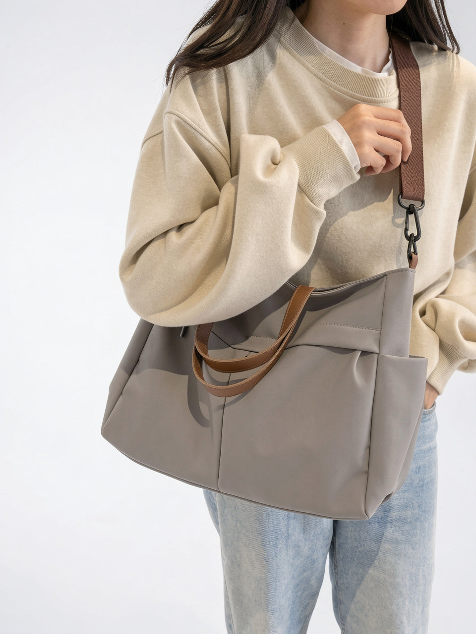 Livia — Grand cabas sac à main de cours à bandoulière multipoches en nylon - 12
