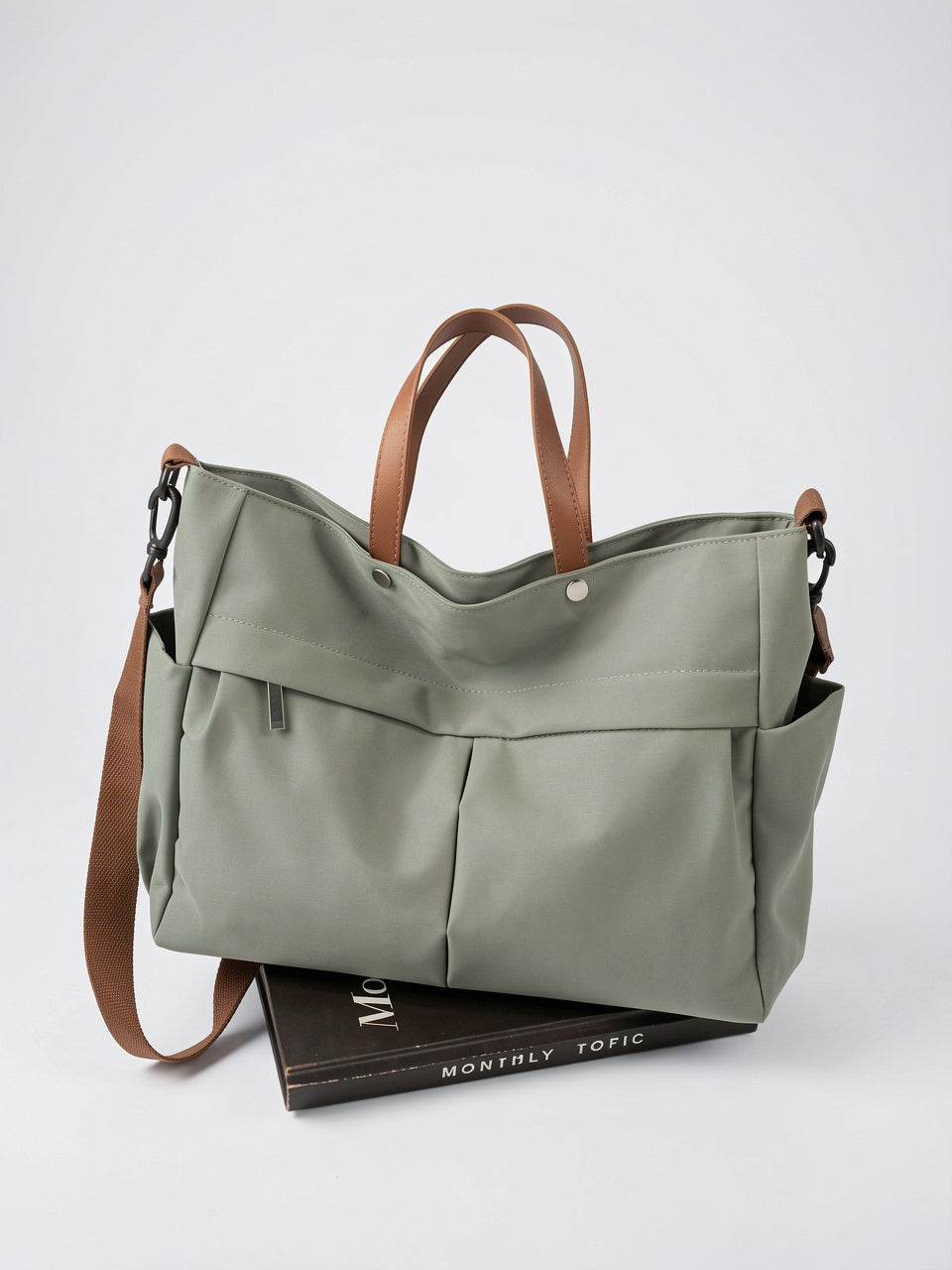 Livia — Grand cabas sac à main de cours à bandoulière multipoches en nylon - 3