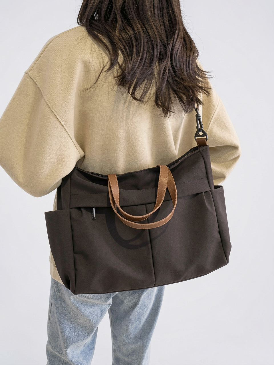 Livia — Grand cabas sac à main de cours à bandoulière multipoches en nylon - 8