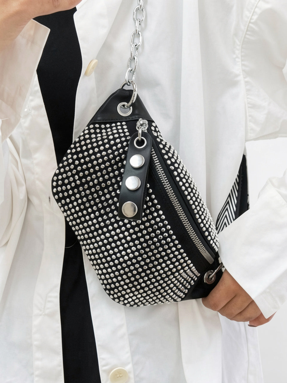 Luce — Sac banane à bandoulière noir avec strass - 2
