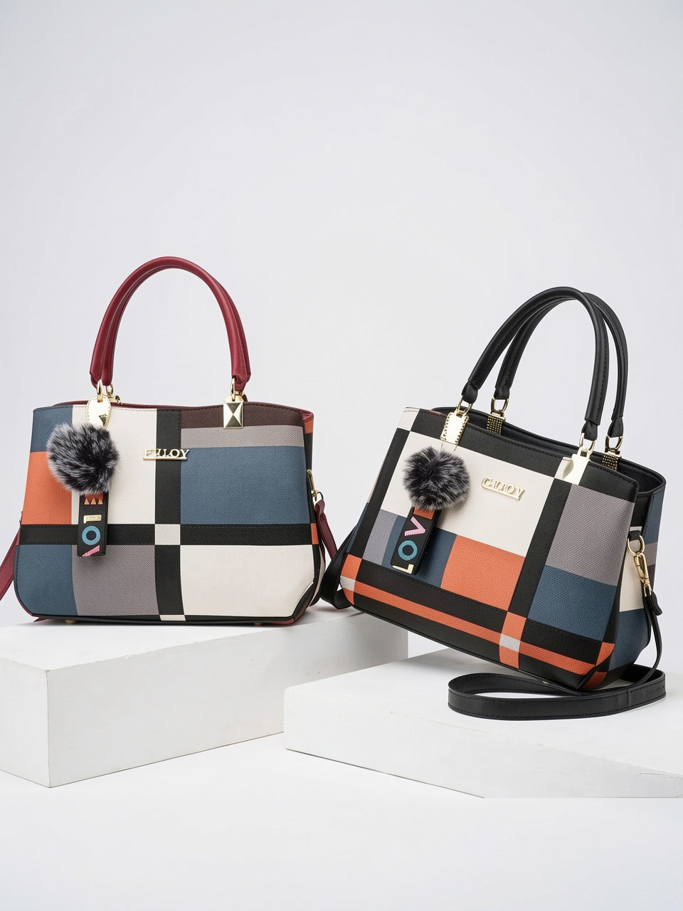 Odette — Sac à main à bandoulière avec son charms pompon - 11