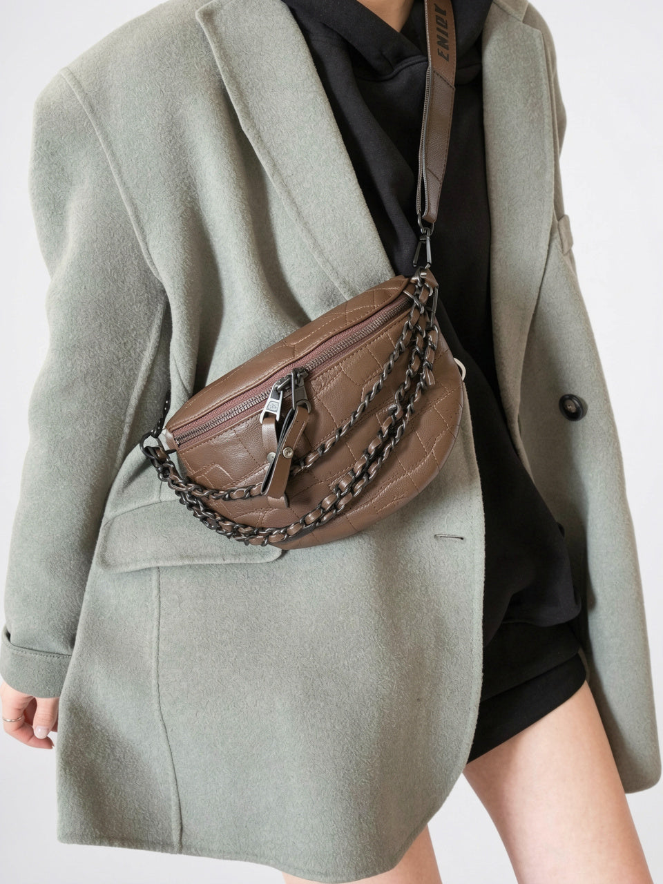 Tosca — Sac banane imitation croco à bandoulière - 6