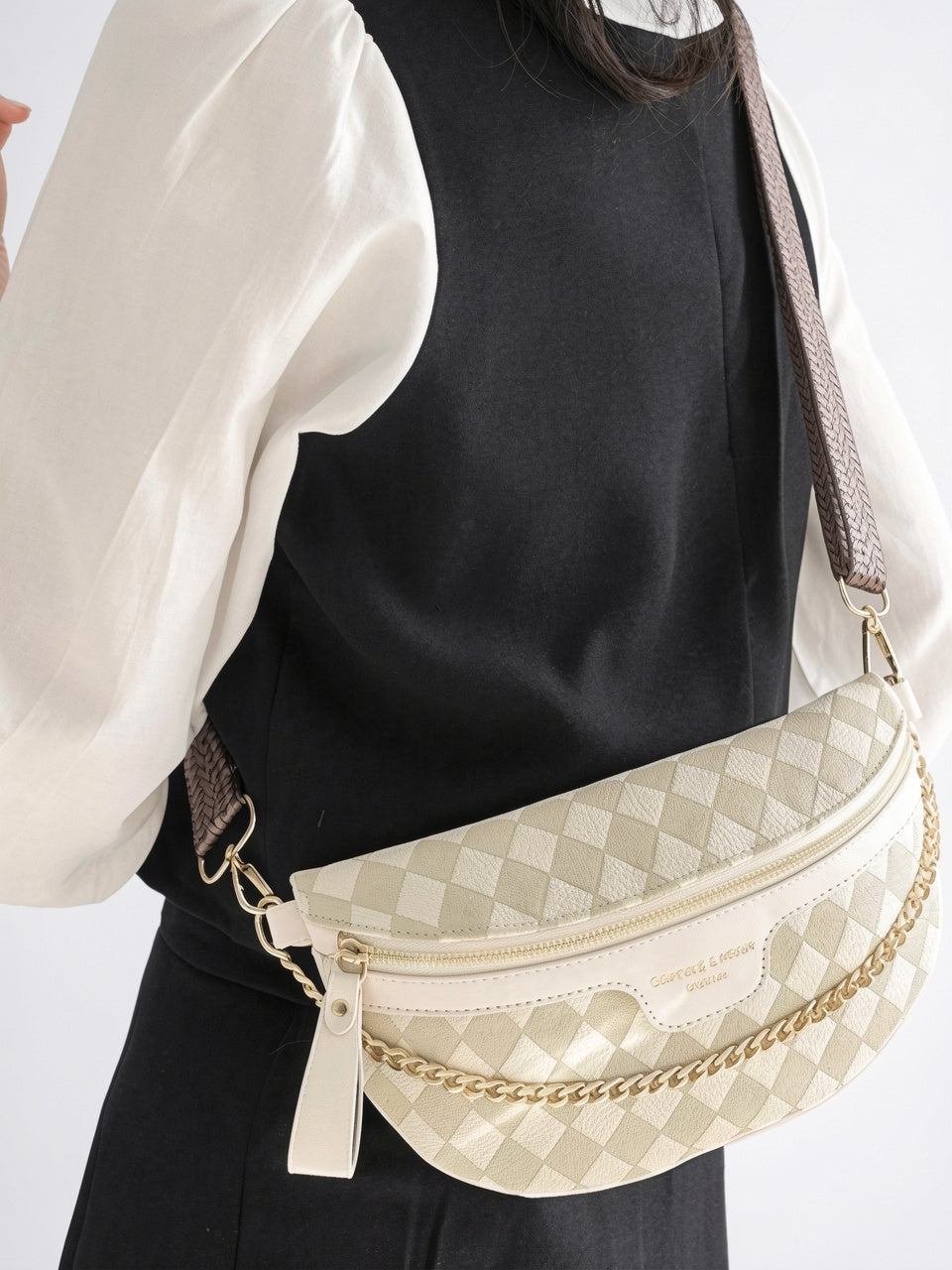 Yuna — Sac banane à bandoulière avec chaîne dorée - 4